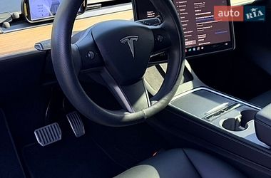 Позашляховик / Кросовер Tesla Model Y 2022 в Дніпрі