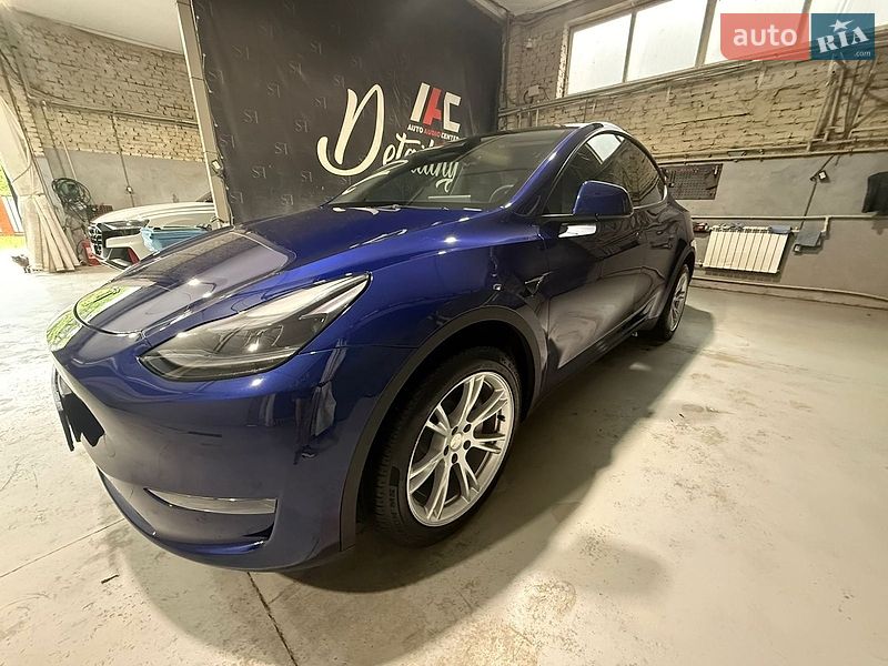 Внедорожник / Кроссовер Tesla Model Y 2024 в Харькове