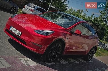 Внедорожник / Кроссовер Tesla Model Y 2023 в Львове
