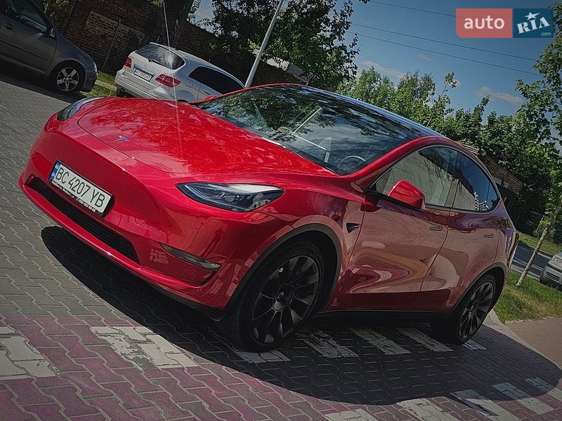 Внедорожник / Кроссовер Tesla Model Y 2023 в Львове