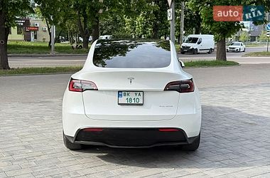 Внедорожник / Кроссовер Tesla Model Y 2021 в Ровно