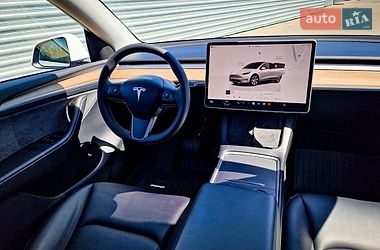 Позашляховик / Кросовер Tesla Model Y 2023 в Кременчуці фото 17 Позашляховик / Кросовер Tesla Model Y 2023 в Кременчуці
