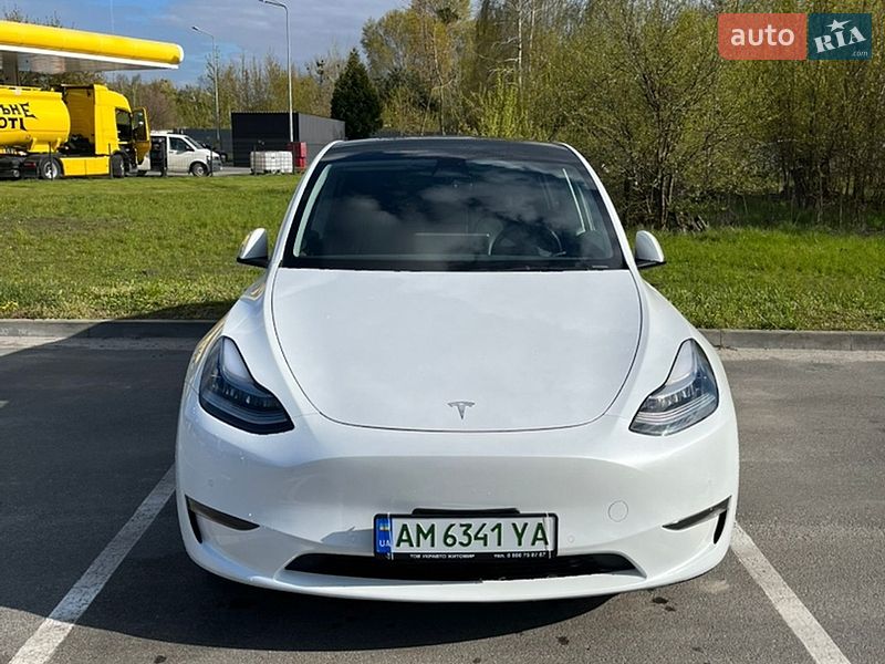 Внедорожник / Кроссовер Tesla Model Y 2022 в Киеве