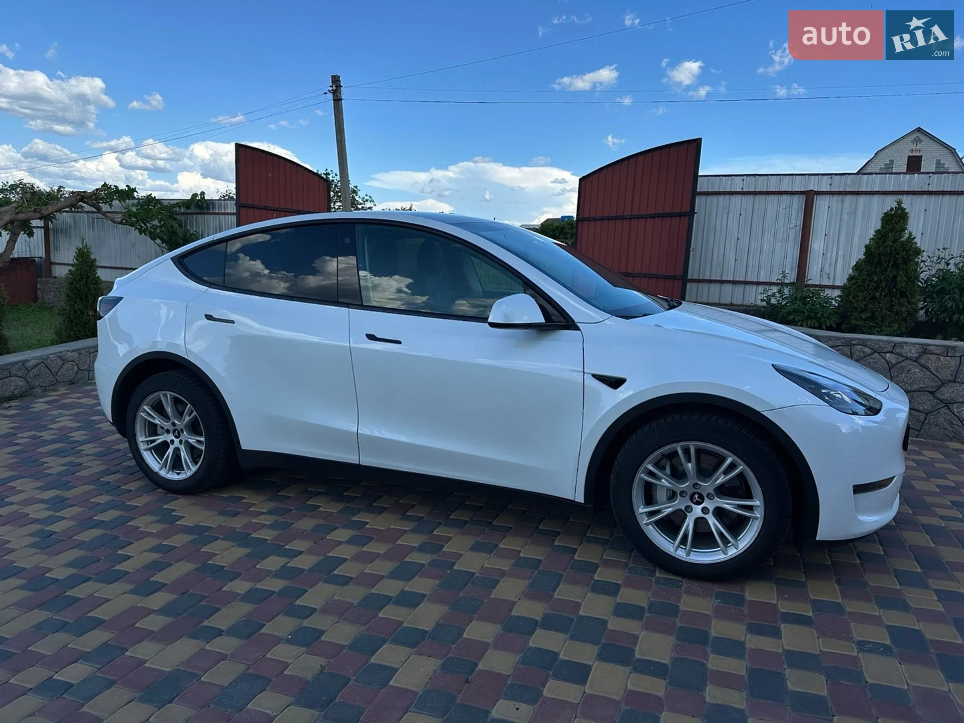 2022 Tesla Model Y - мініатюра 4