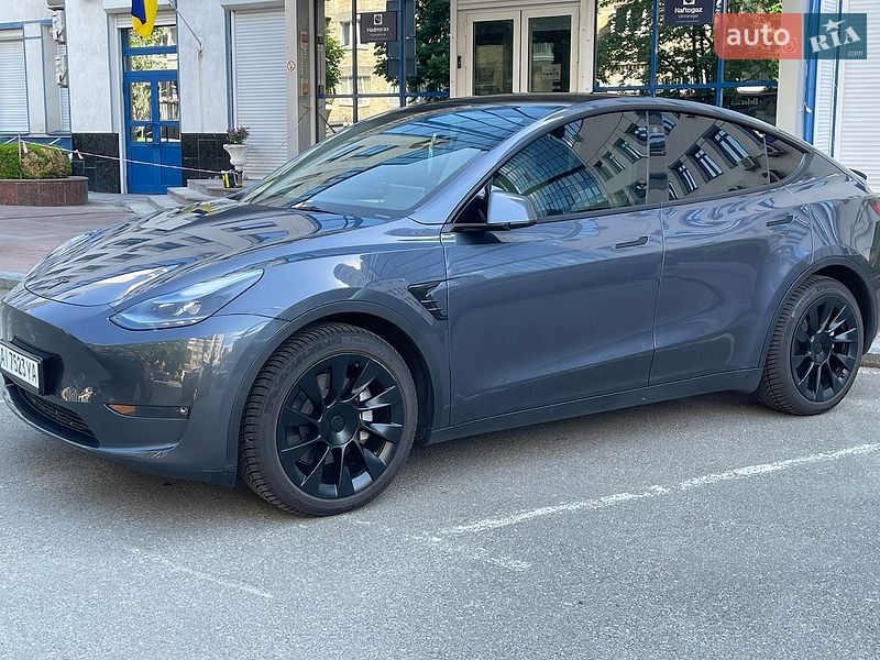 Tesla Model Y 2022