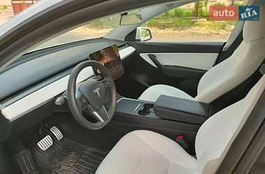 Внедорожник / Кроссовер Tesla Model Y 2021 в Тернополе
