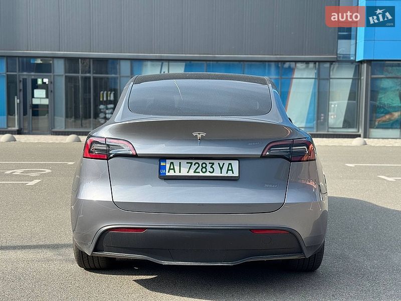 Внедорожник / Кроссовер Tesla Model Y 2024 в Киеве