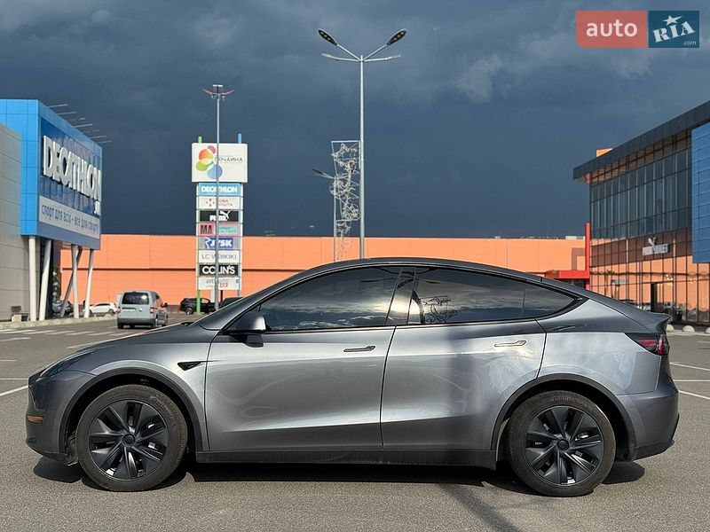 Внедорожник / Кроссовер Tesla Model Y 2024 в Киеве фото 8 Внедорожник / Кроссовер Tesla Model Y 2024 в Киеве