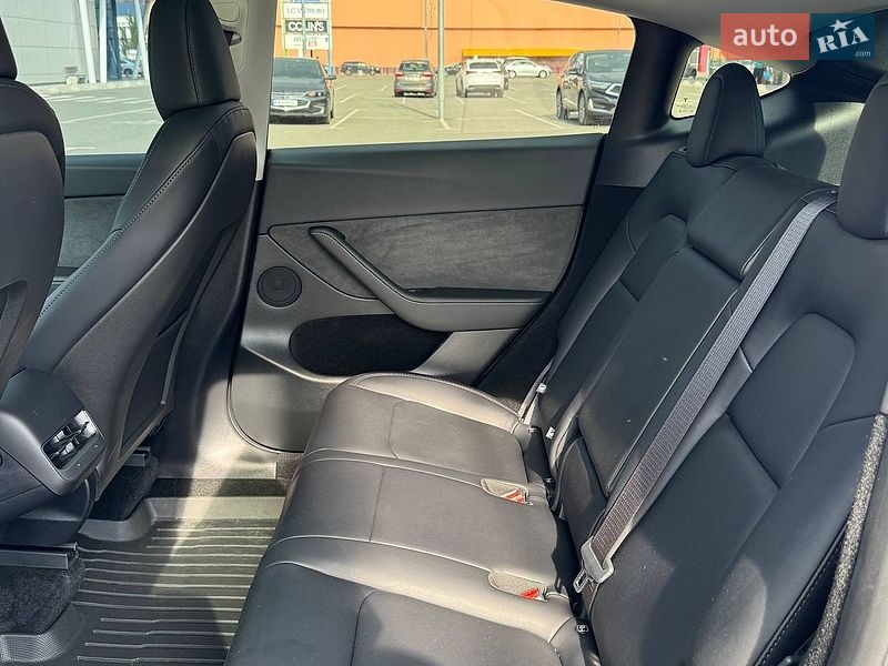 Внедорожник / Кроссовер Tesla Model Y 2024 в Киеве фото 9 Внедорожник / Кроссовер Tesla Model Y 2024 в Киеве