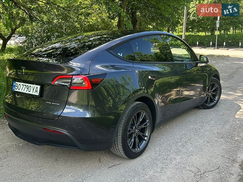 Позашляховик / Кросовер Tesla Model Y 2024 в Тернополі фото 10 Позашляховик / Кросовер Tesla Model Y 2024 в Тернополі
