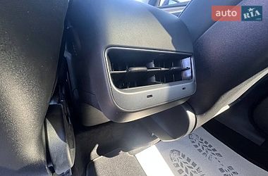 Позашляховик / Кросовер Tesla Model Y 2023 в Києві