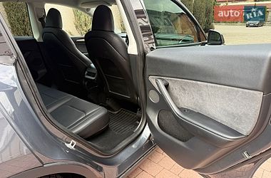 Позашляховик / Кросовер Tesla Model Y 2022 в Стрию