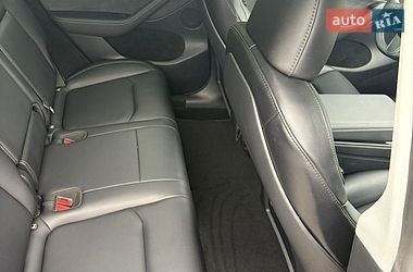 Позашляховик / Кросовер Tesla Model Y 2023 в Києві фото 13 Позашляховик / Кросовер Tesla Model Y 2023 в Києві