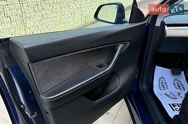 Позашляховик / Кросовер Tesla Model Y 2021 в Луцьку фото 15 Позашляховик / Кросовер Tesla Model Y 2021 в Луцьку