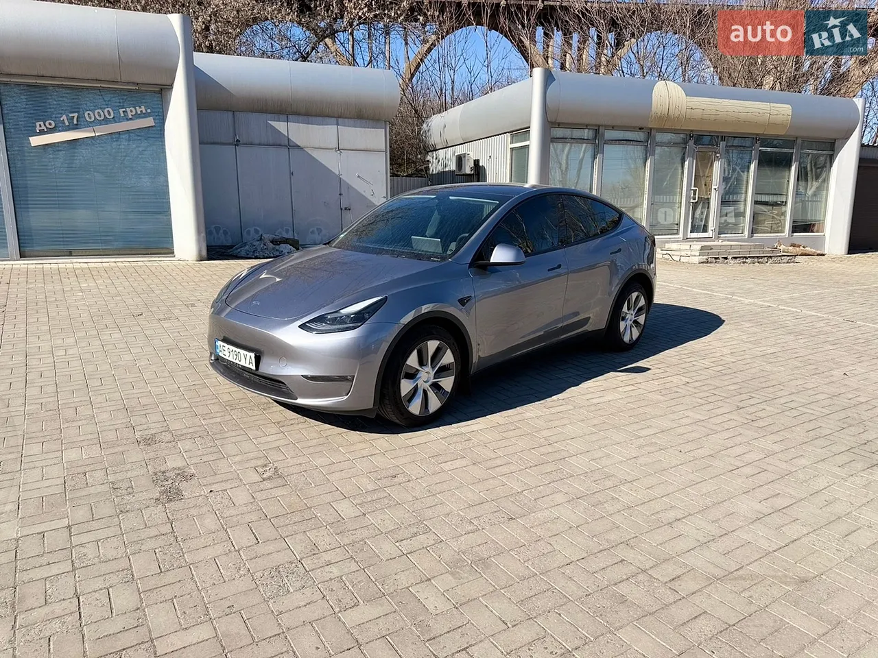 2025 Tesla Model Y - мініатюра 33