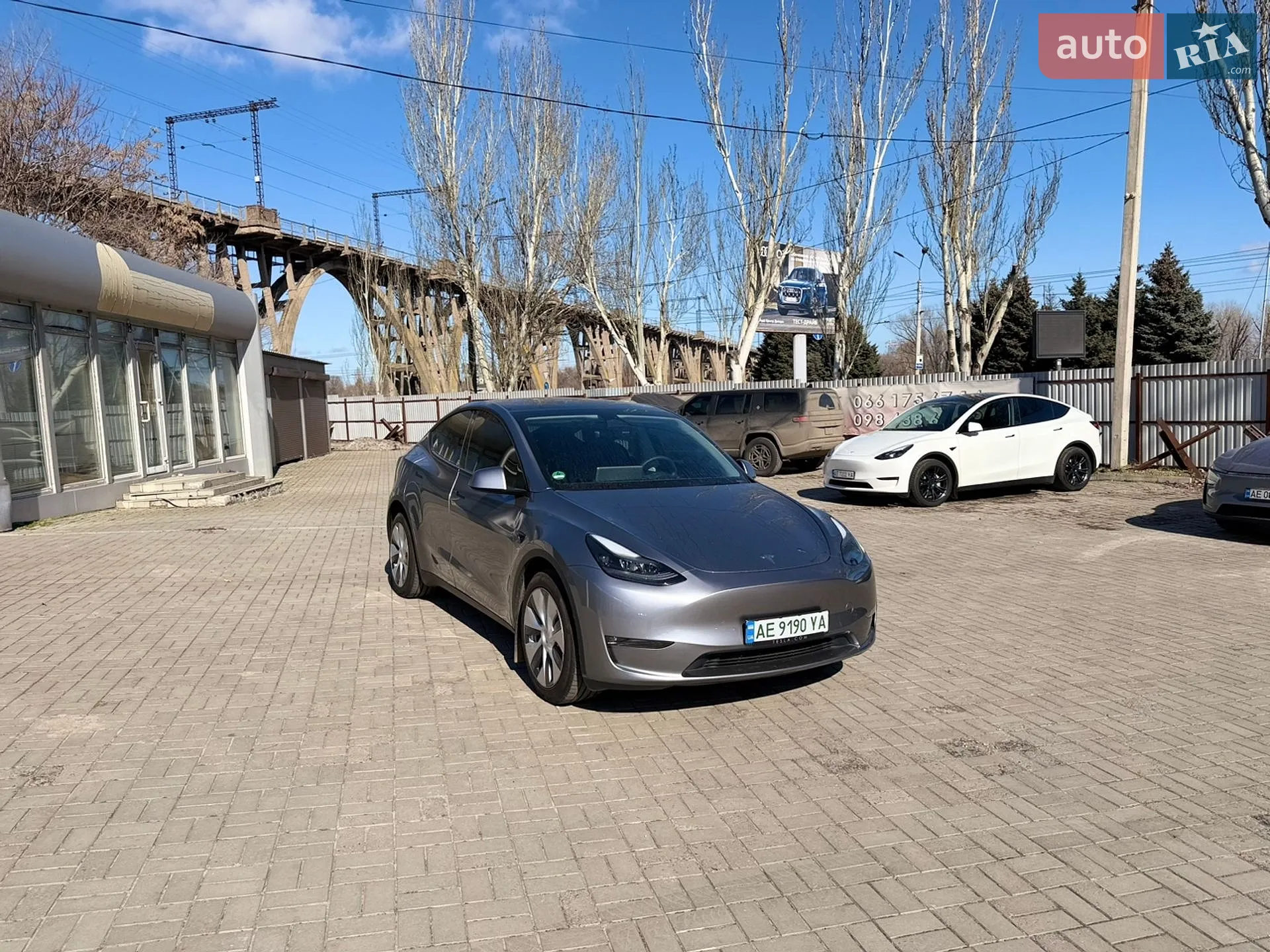 2024 Tesla Model Y - мініатюра 4