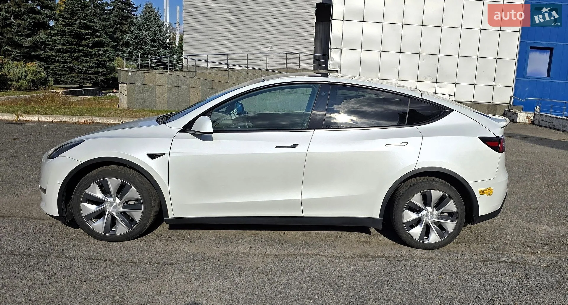2021 Tesla Model Y - мініатюра 17
