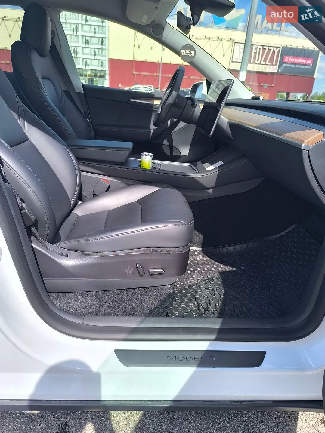 2023 Tesla Model Y - мініатюра 8