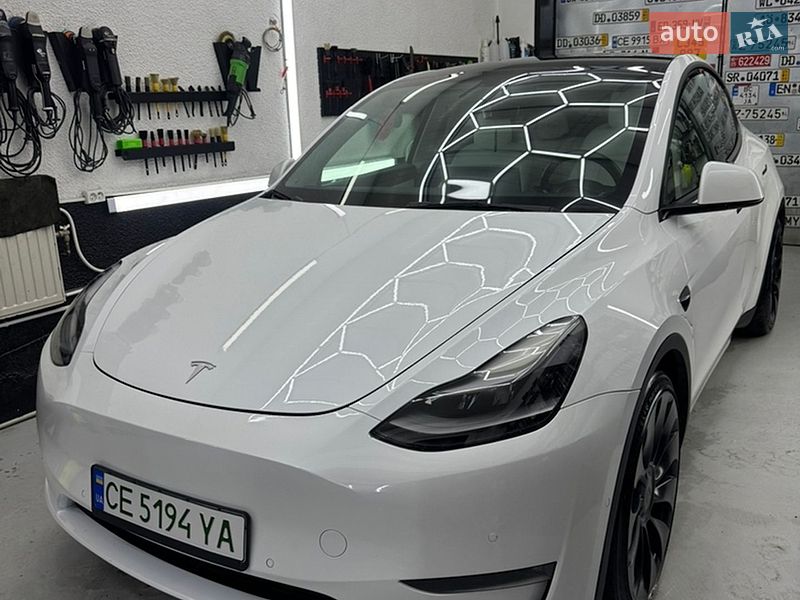 Позашляховик / Кросовер Tesla Model Y 2022 в Кіцмані