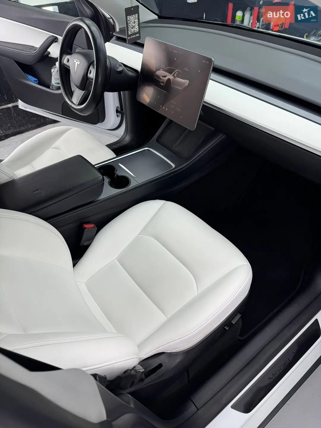 2022 Tesla Model Y - мініатюра 23