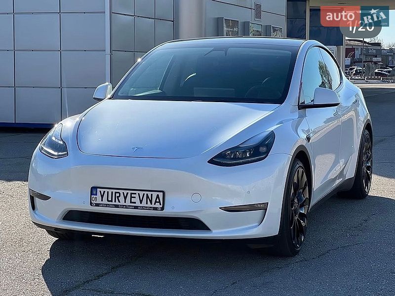Tesla Model Y 2021