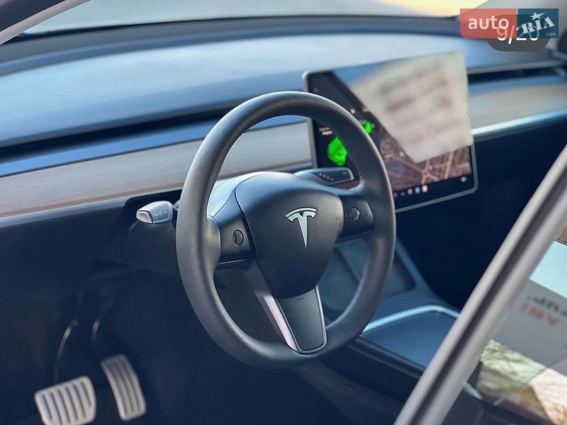 Позашляховик / Кросовер Tesla Model Y 2021 в Запоріжжі