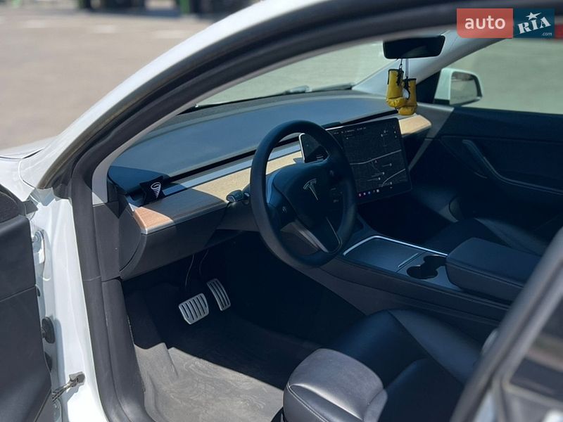 Внедорожник / Кроссовер Tesla Model Y 2021 в Одессе фото 12 Внедорожник / Кроссовер Tesla Model Y 2021 в Одессе