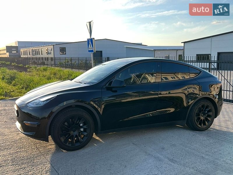 Внедорожник / Кроссовер Tesla Model Y 2021 в Виннице