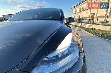 Внедорожник / Кроссовер Tesla Model Y 2021 в Виннице