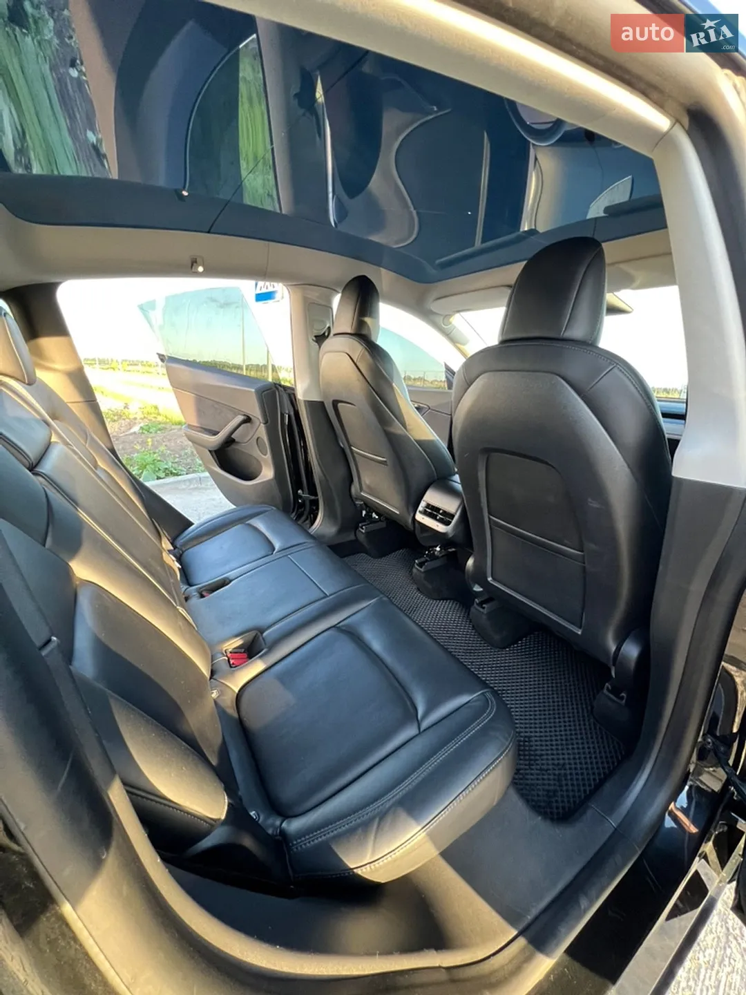 2021 Tesla Model Y - мініатюра 18
