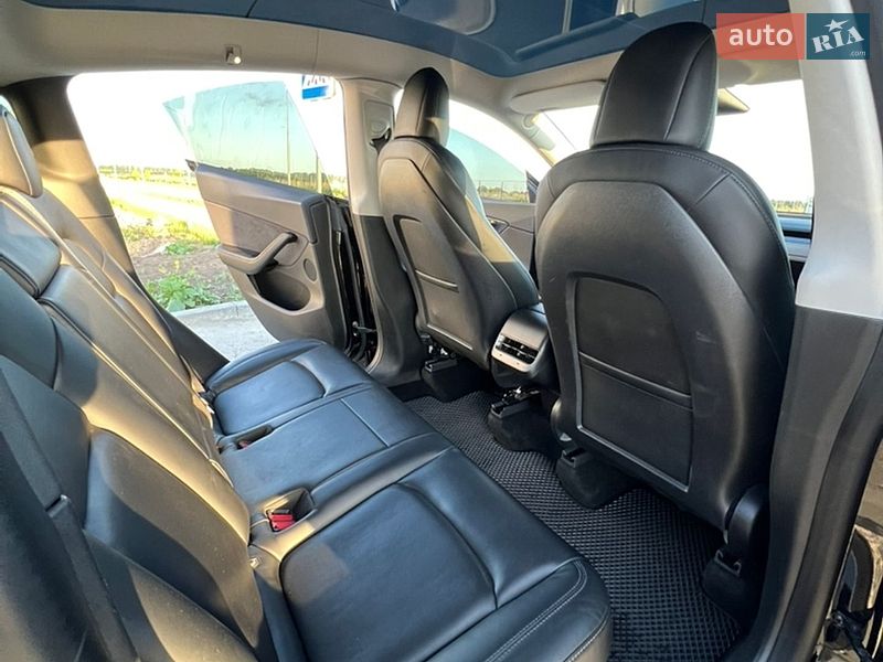Внедорожник / Кроссовер Tesla Model Y 2021 в Виннице
