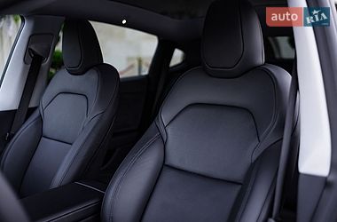 Позашляховик / Кросовер Tesla Model Y 2025 в Львові