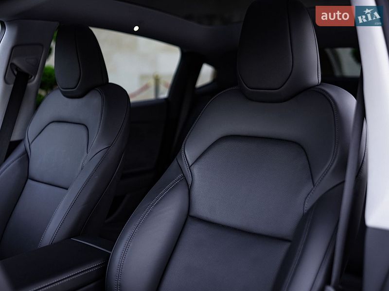 Позашляховик / Кросовер Tesla Model Y 2025 в Львові