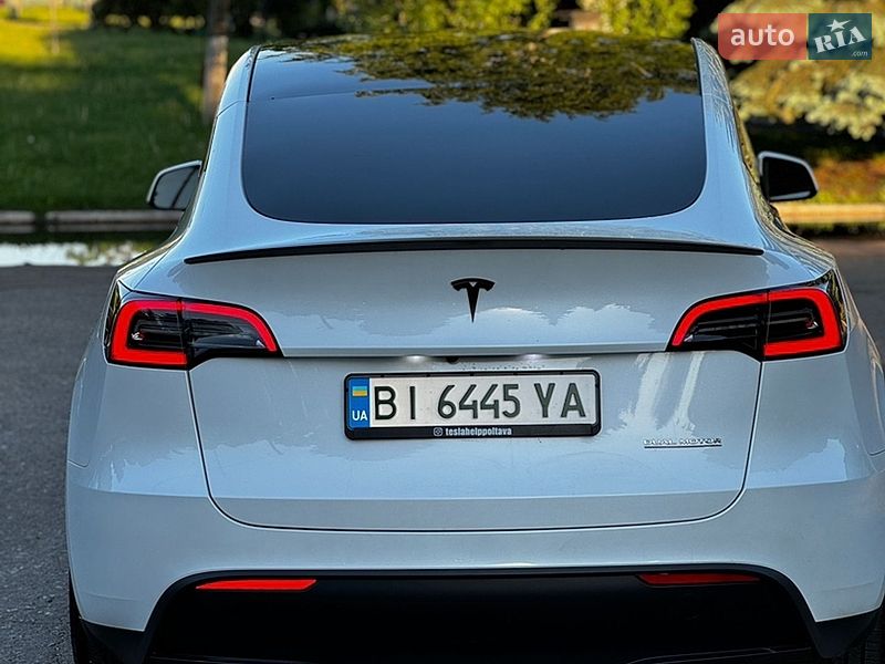 Позашляховик / Кросовер Tesla Model Y 2023 в Полтаві