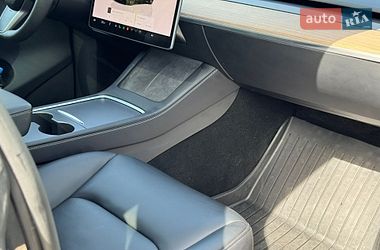 Позашляховик / Кросовер Tesla Model Y 2023 в Дніпрі