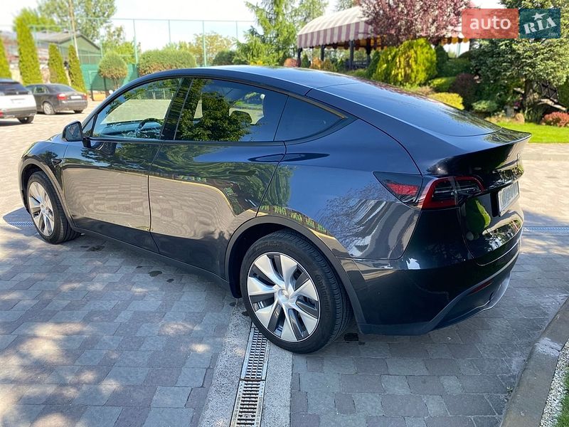 Внедорожник / Кроссовер Tesla Model Y 2024 в Сарнах фото 45 Внедорожник / Кроссовер Tesla Model Y 2024 в Сарнах