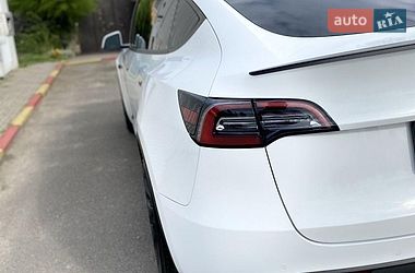 Внедорожник / Кроссовер Tesla Model Y 2021 в Тернополе