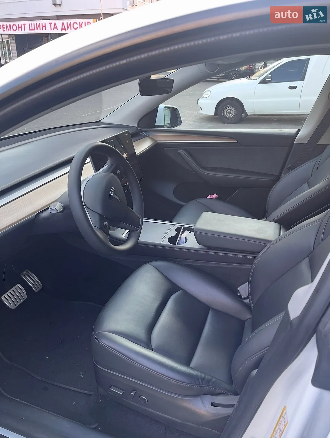 2022 Tesla Model Y - мініатюра 9