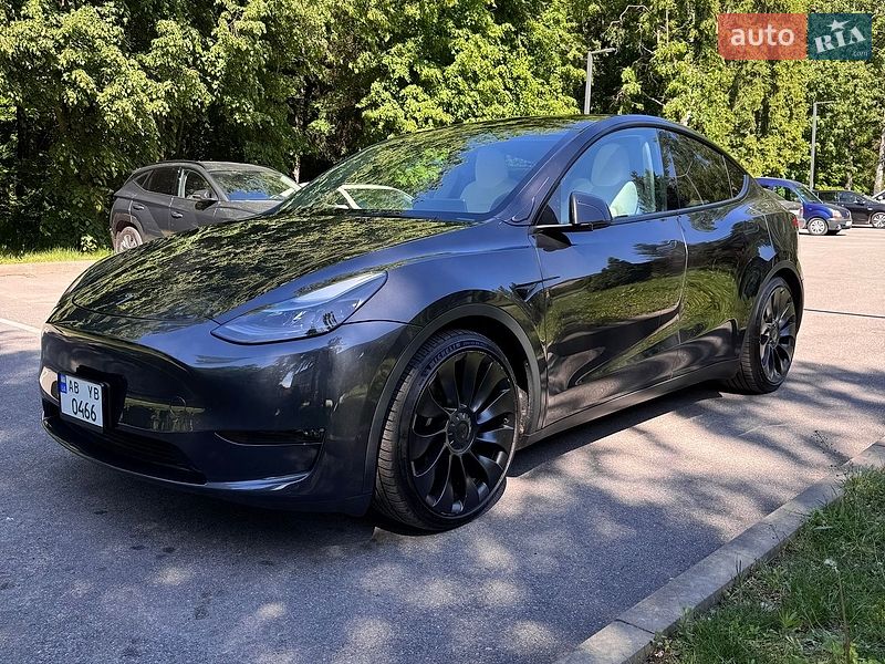 Внедорожник / Кроссовер Tesla Model Y 2024 в Виннице