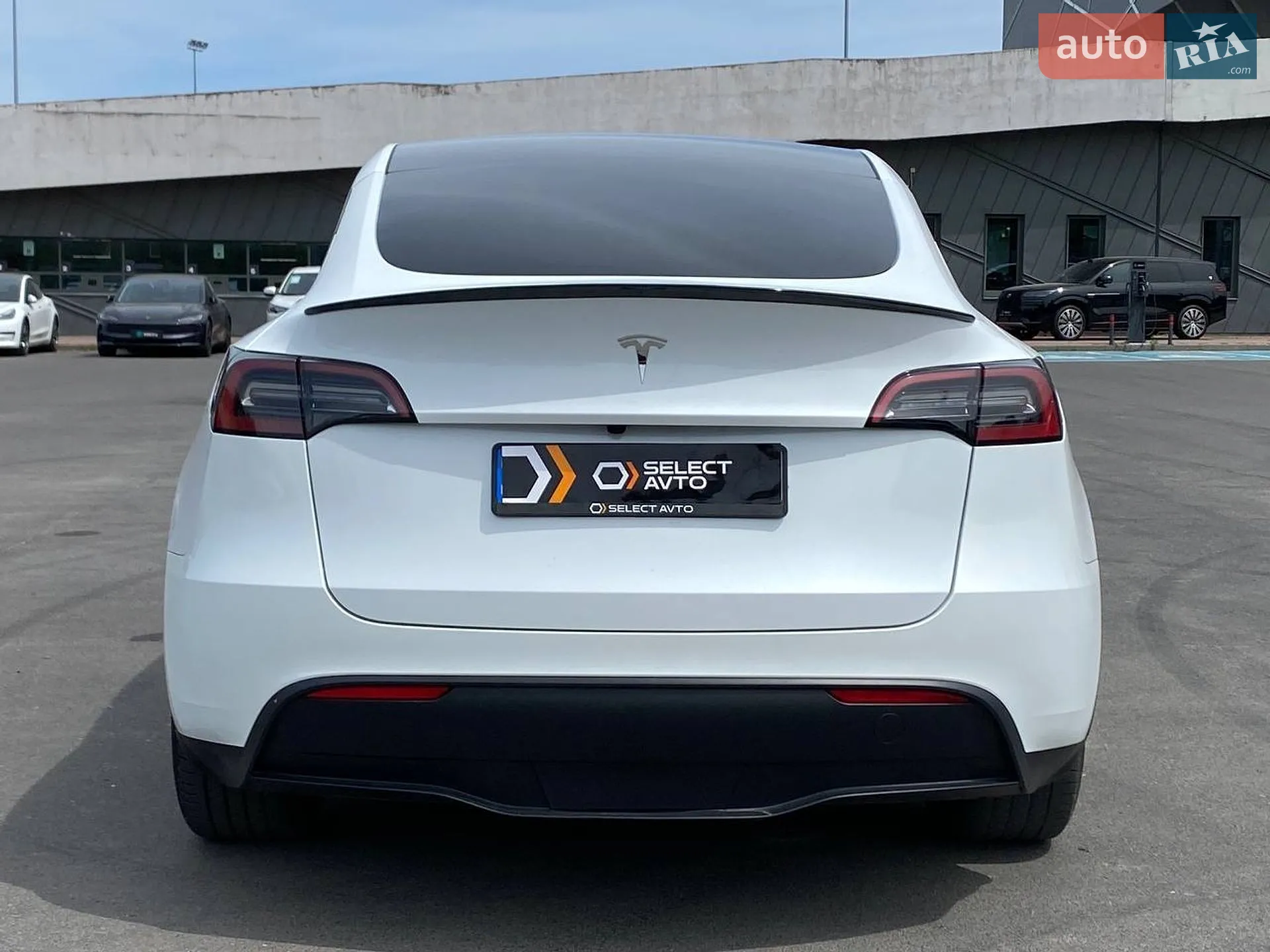 2023 Tesla Model Y - мініатюра 3