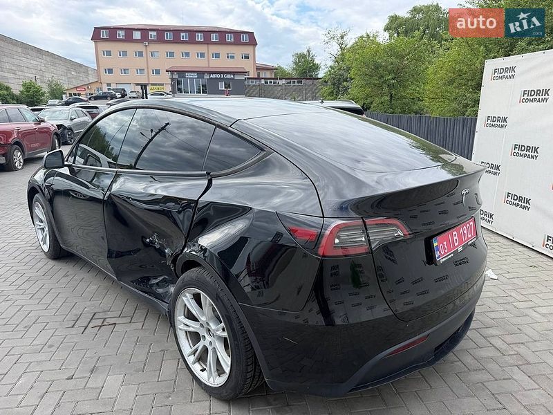 Позашляховик / Кросовер Tesla Model Y 2022 в Луцьку