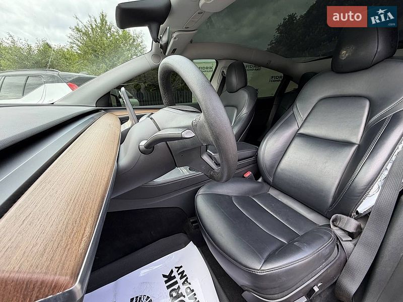 Позашляховик / Кросовер Tesla Model Y 2022 в Луцьку