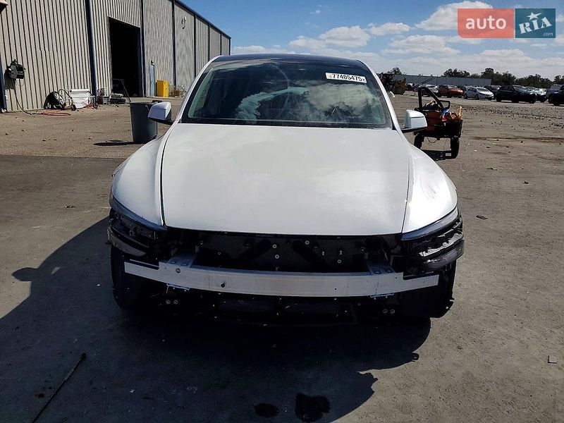 Позашляховик / Кросовер Tesla Model Y 2026 в Львові