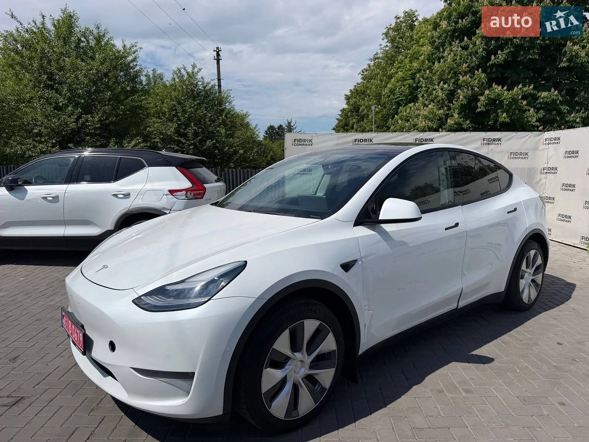 2020 Tesla Model Y - мініатюра 2