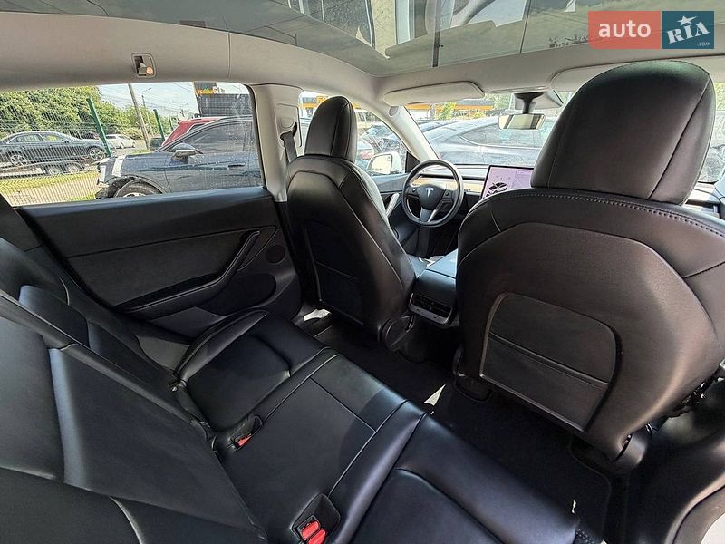 Позашляховик / Кросовер Tesla Model Y 2020 в Луцьку