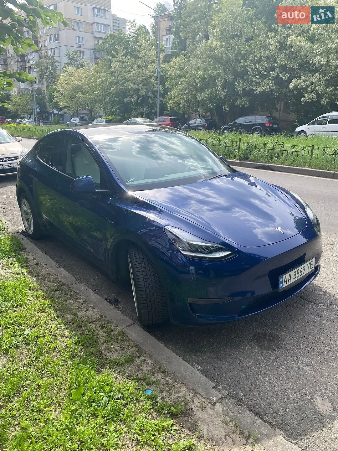 2020 Tesla Model Y - мініатюра 2