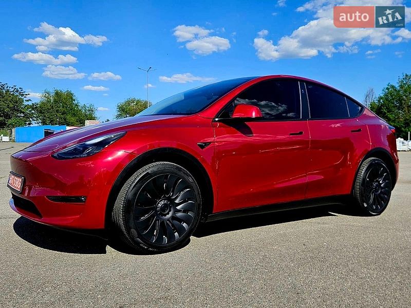Позашляховик / Кросовер Tesla Model Y 2024 в Дніпрі