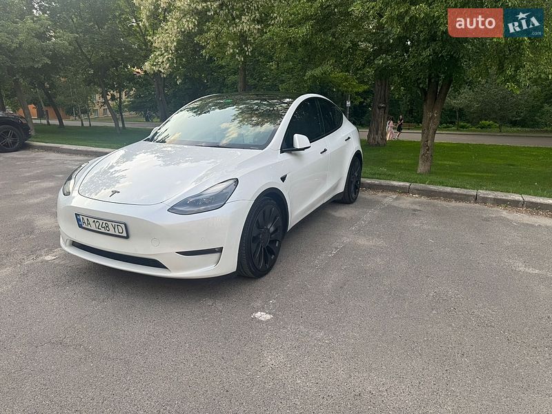 Tesla Model Y 2022 Tesla Model Y 2022