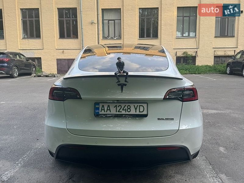 Внедорожник / Кроссовер Tesla Model Y 2022 в Киеве