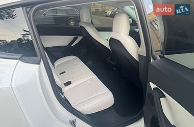 Внедорожник / Кроссовер Tesla Model Y 2022 в Киеве